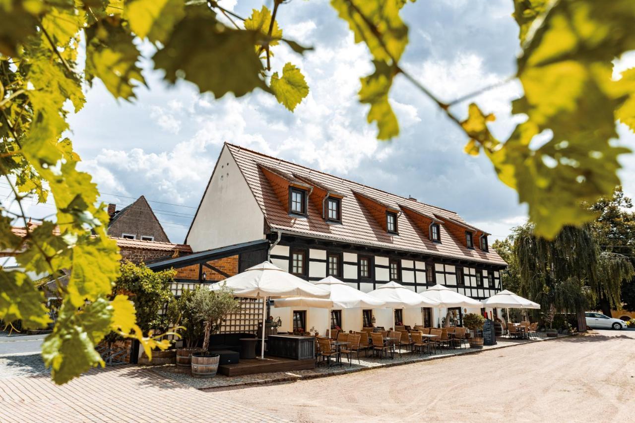 Weingut Schuh - Pension Zur Bosel Косвих Екстериор снимка