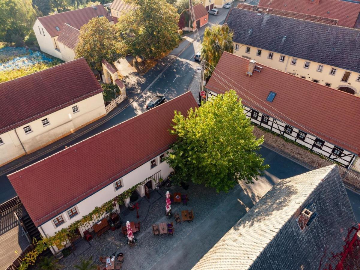 Weingut Schuh - Pension Zur Bosel Косвих Екстериор снимка