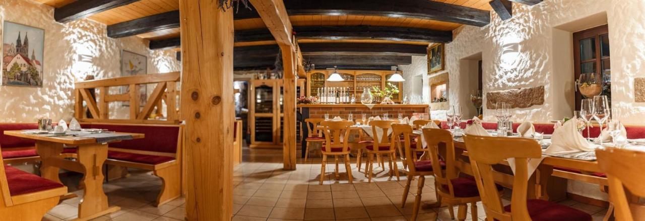 Weingut Schuh - Pension Zur Bosel Косвих Екстериор снимка